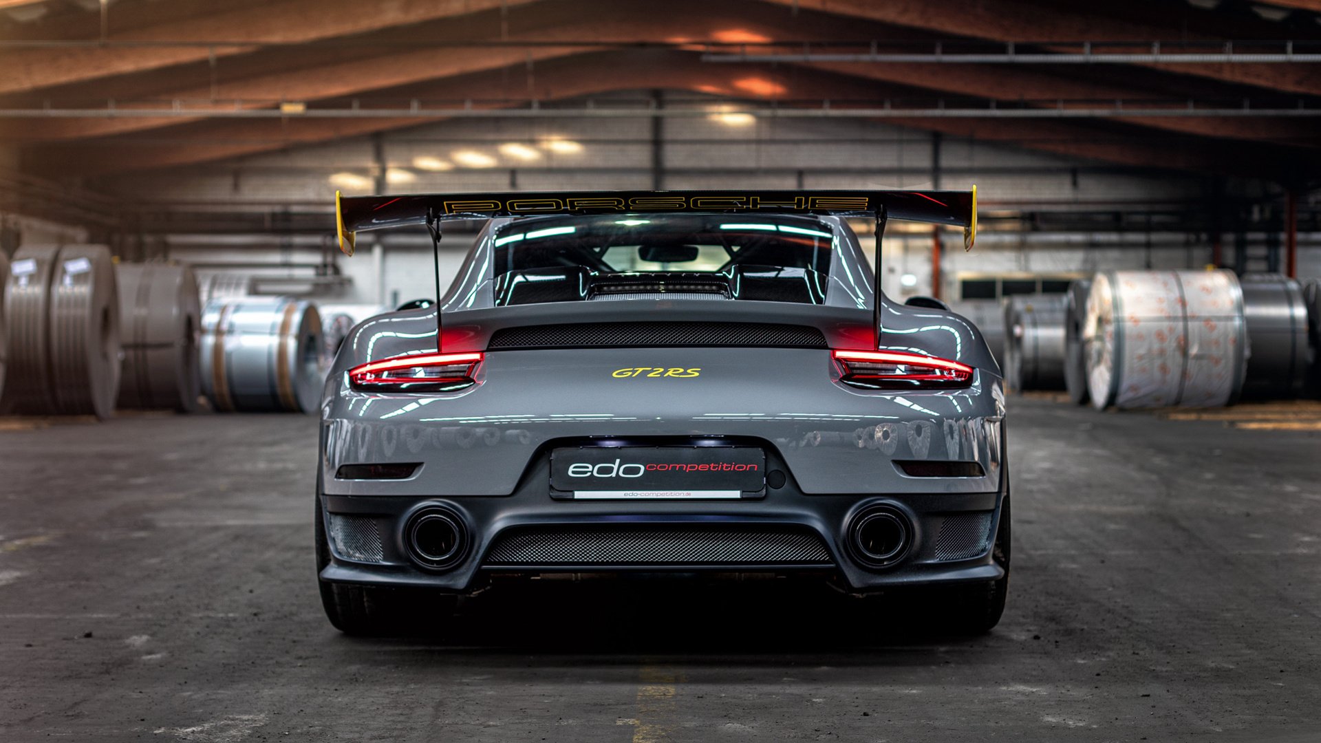 爱游戏官方-_夜光自行车节：在灯火中穿越城市脉络_，自行车灯夜骑