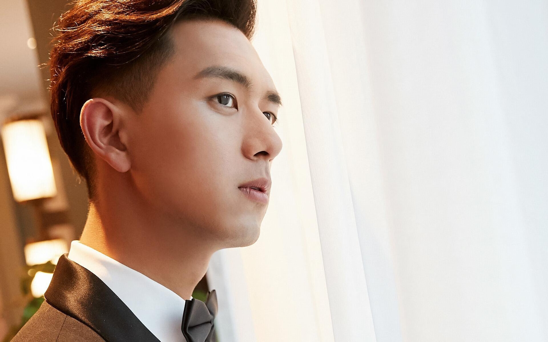 爱游戏官网-勇士举办“球员亲子日”，加强家庭支持文化，勇士队全家福高清照